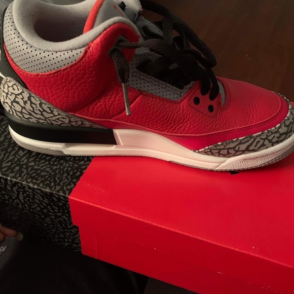 Jordan 3 Retro Can\'t fit them anymore